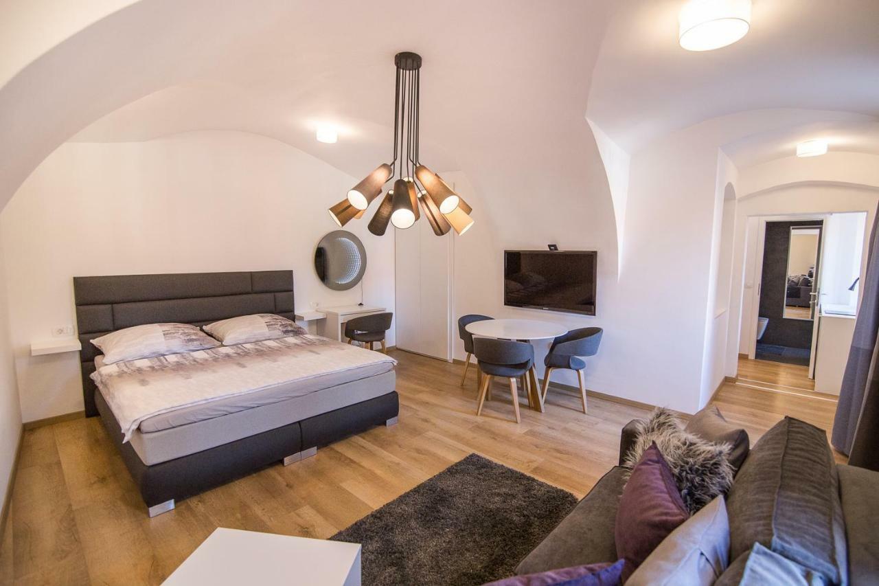 St. Marks Apartment 1 Загреб Екстериор снимка