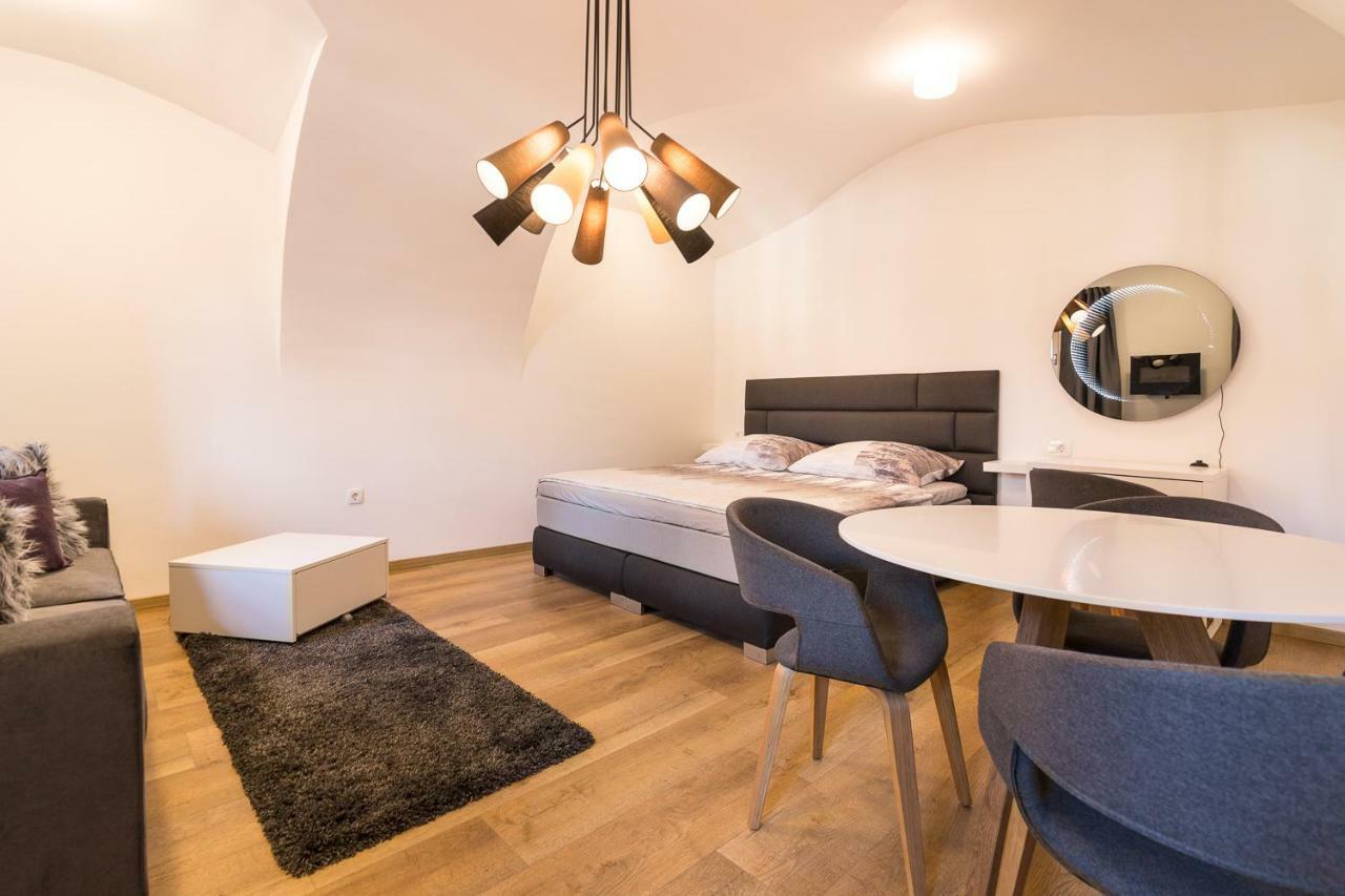 St. Marks Apartment 1 Загреб Екстериор снимка